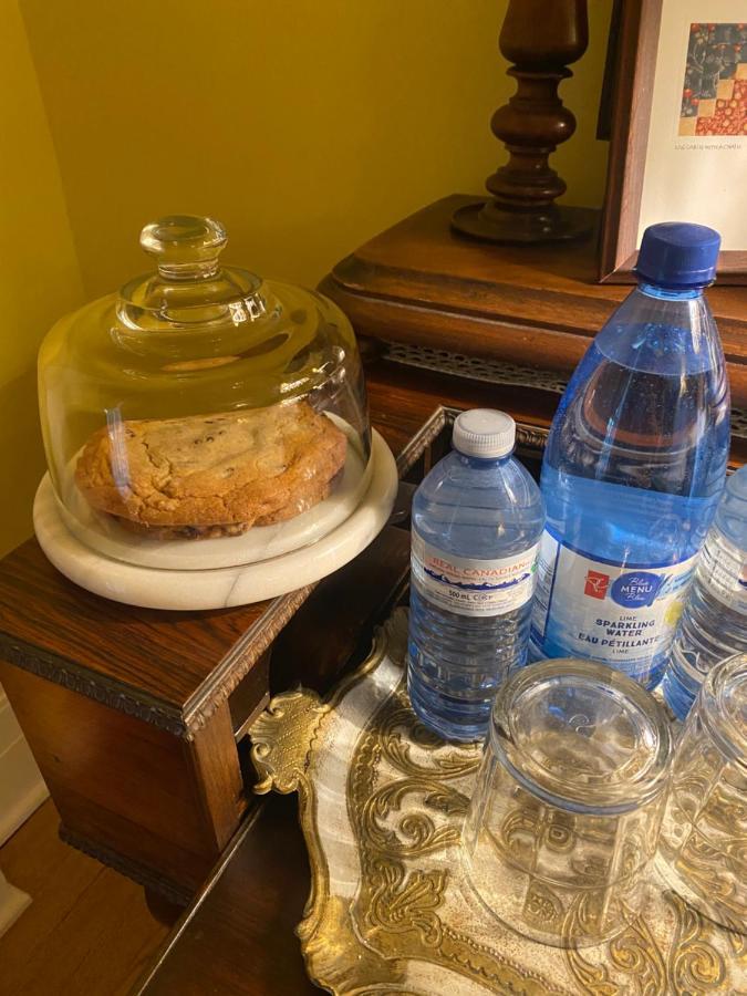 Montrose Inn 벨리빌 외부 사진